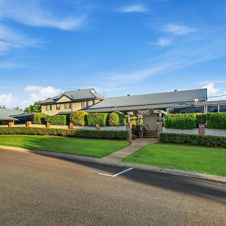 Ambassador On Ruthven Motel Toowoomba Buitenkant foto