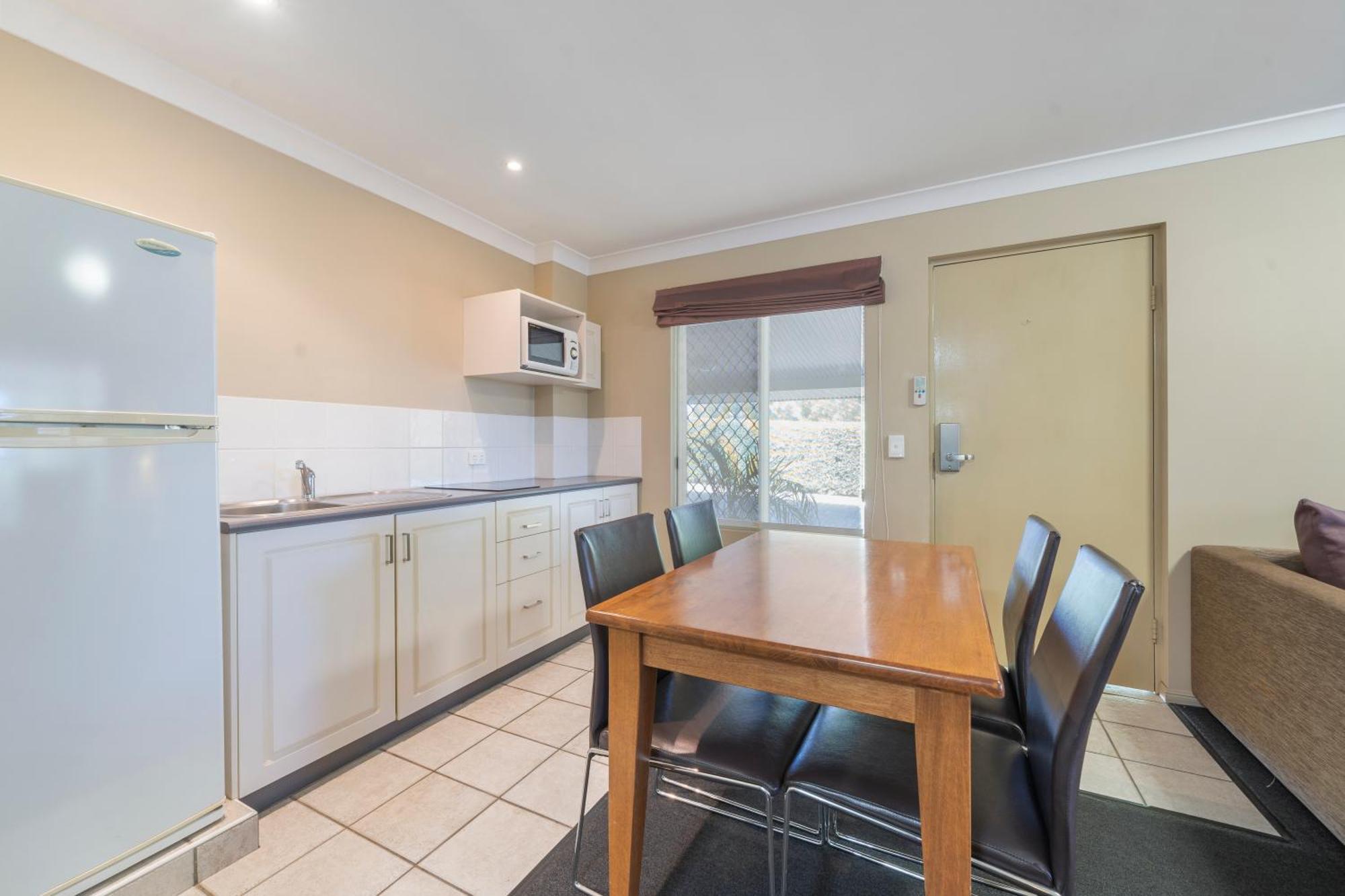Ambassador On Ruthven Motel Toowoomba Kamer foto