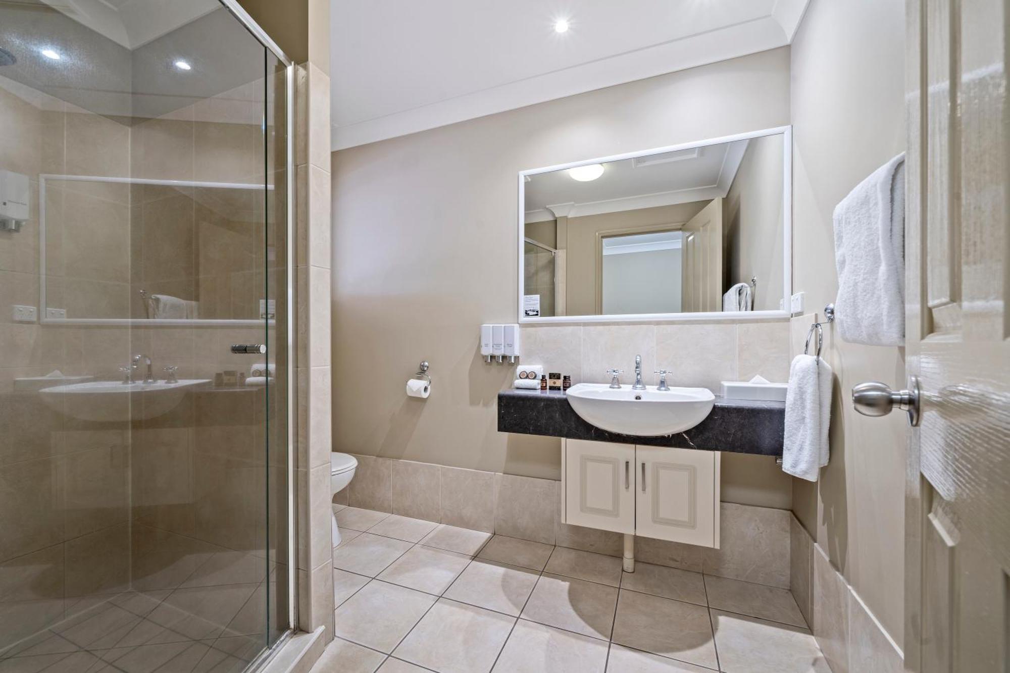 Ambassador On Ruthven Motel Toowoomba Kamer foto