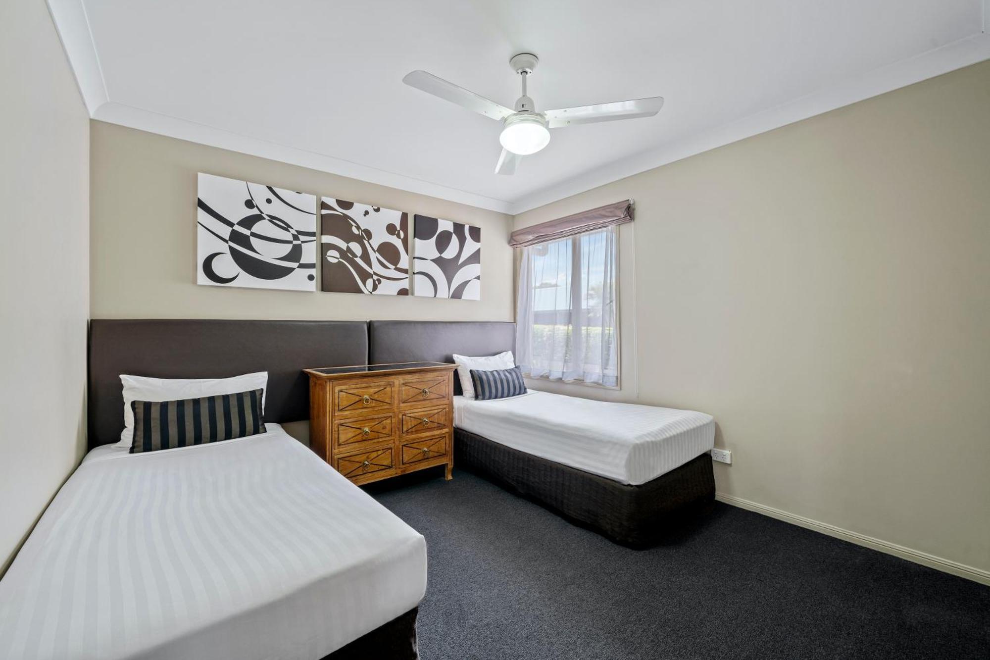 Ambassador On Ruthven Motel Toowoomba Kamer foto